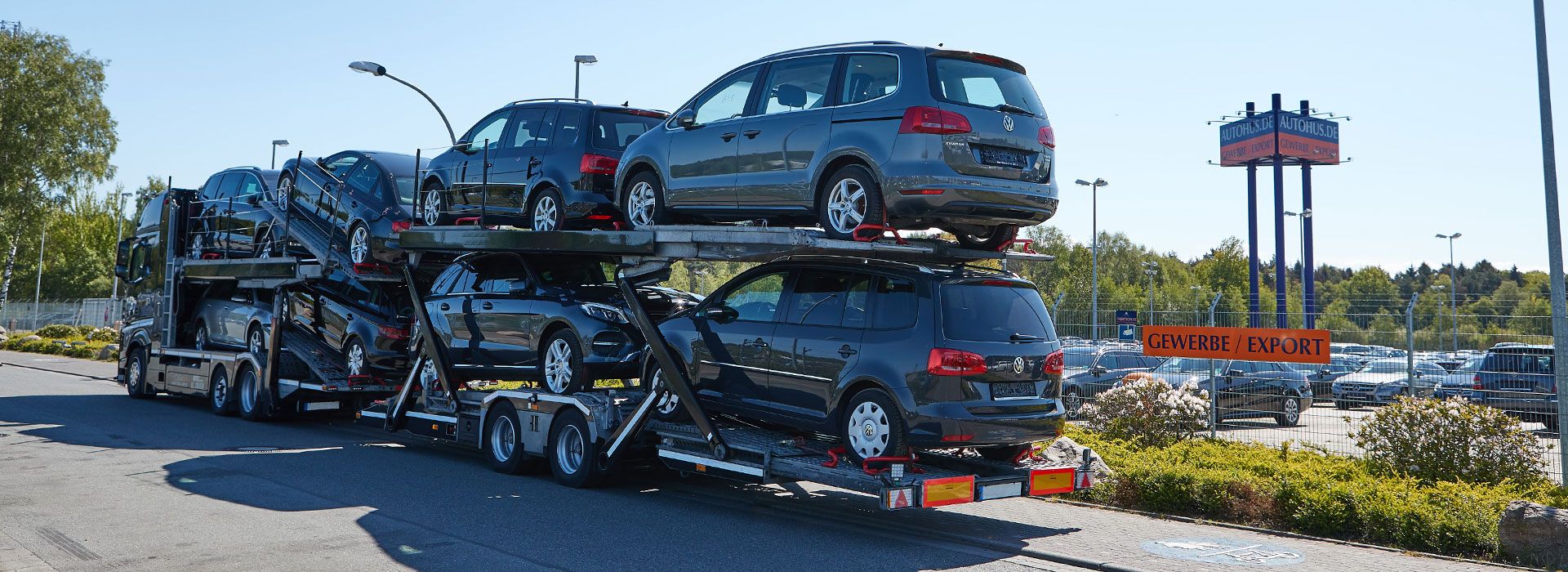 Camion cu vehicule de ocazie de la DAT AUTOHUS