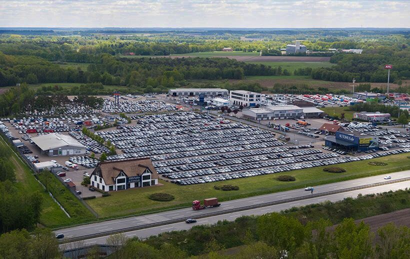 Luftaufnahme des Gelände von DAT Autohus am Standort Bockel